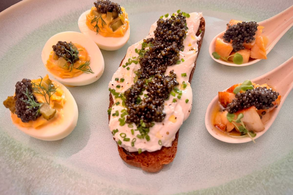 Caviar Extravaganza: Italian Appetizer Tris