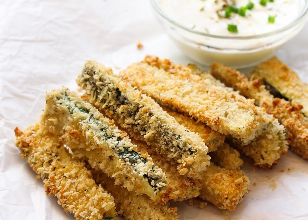Fried zucchini sticks with beer and Parmigiano Reggiano